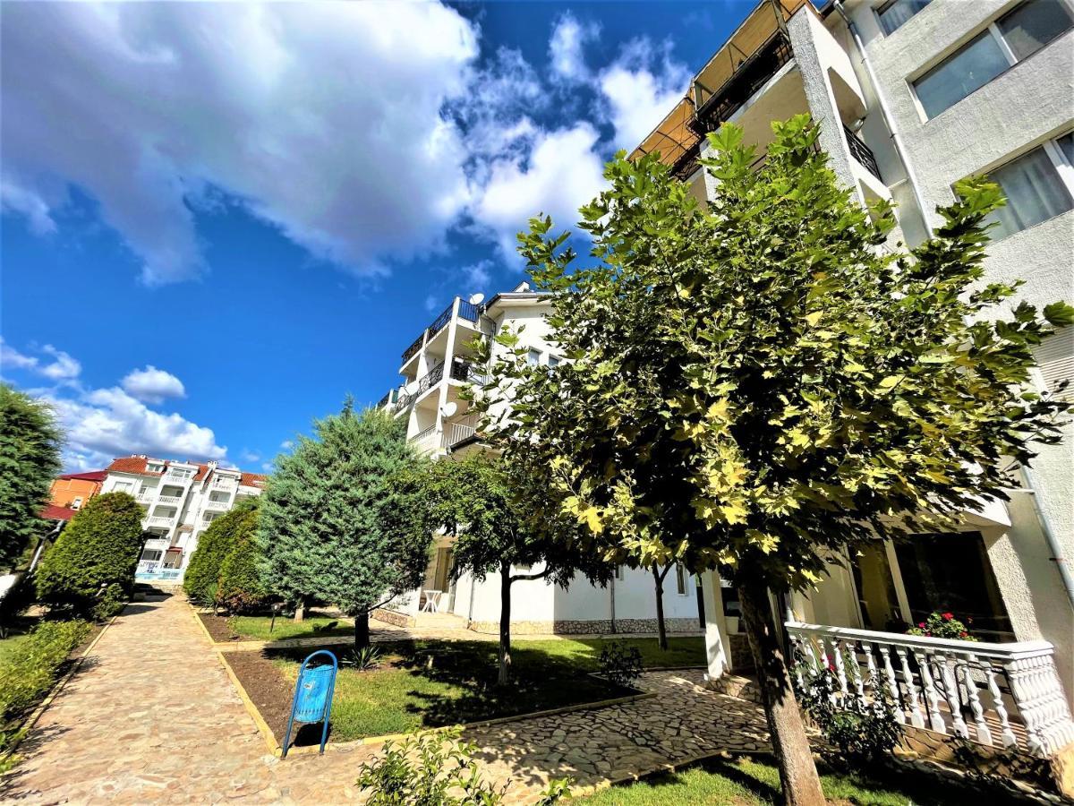 Bravo 5 Holiday Home Sunny Beach Esterno foto