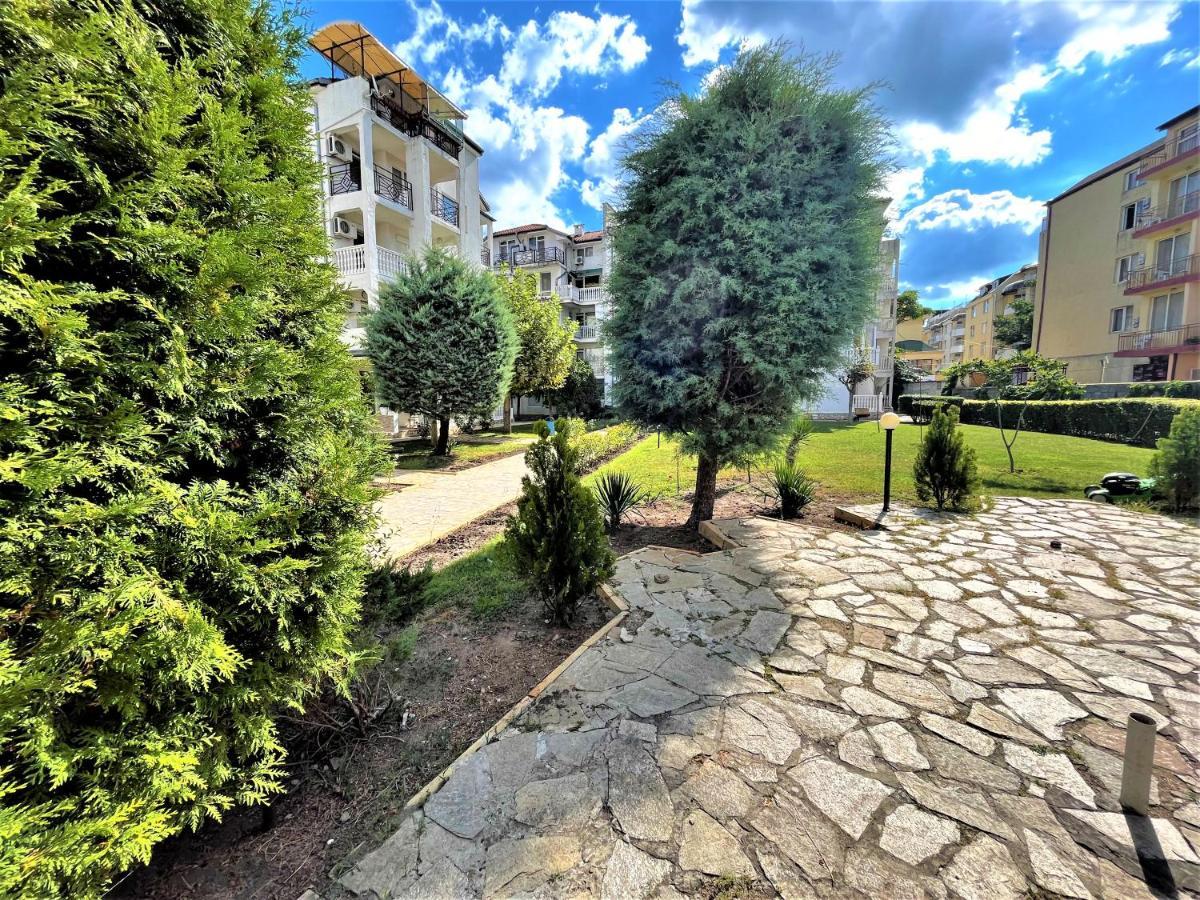 Bravo 5 Holiday Home Sunny Beach Esterno foto
