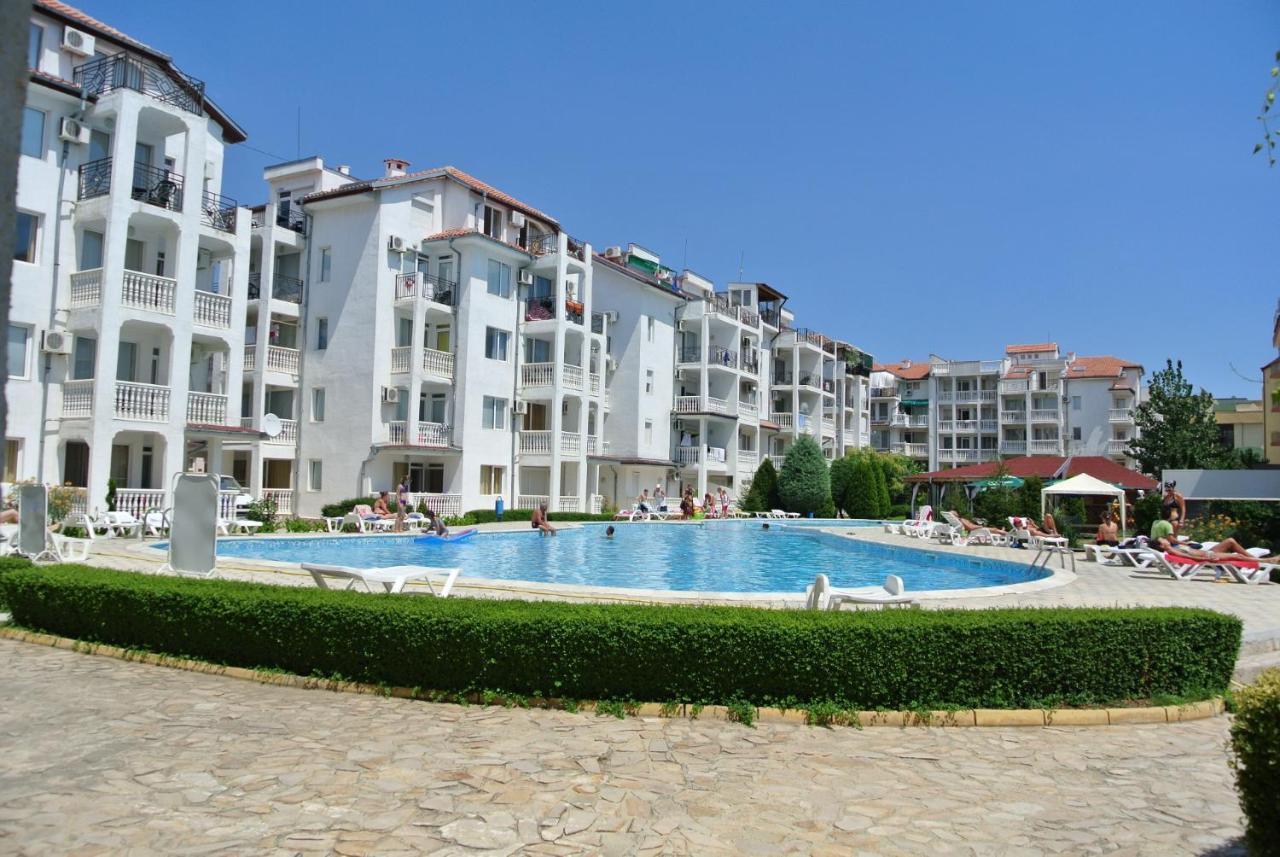Bravo 5 Holiday Home Sunny Beach Esterno foto
